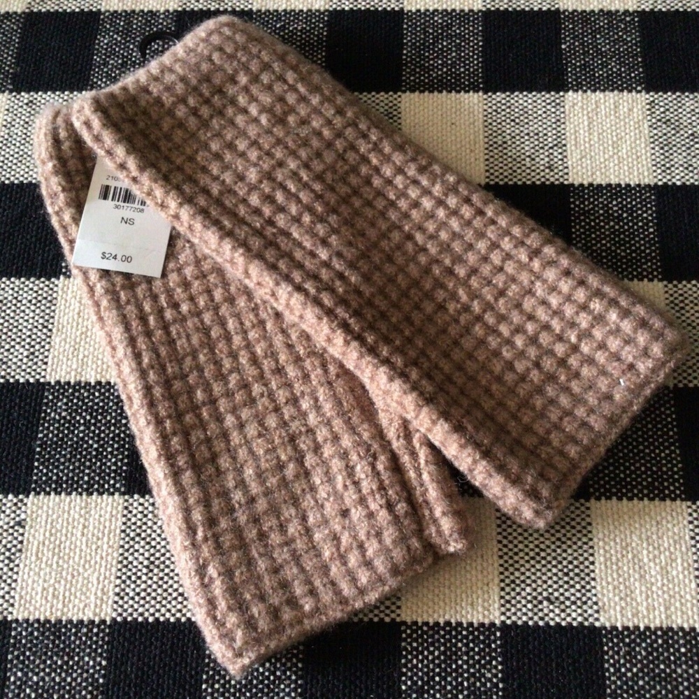NWT Express Women Fingerless GLOVELETTES Gloves Tan One Size CO